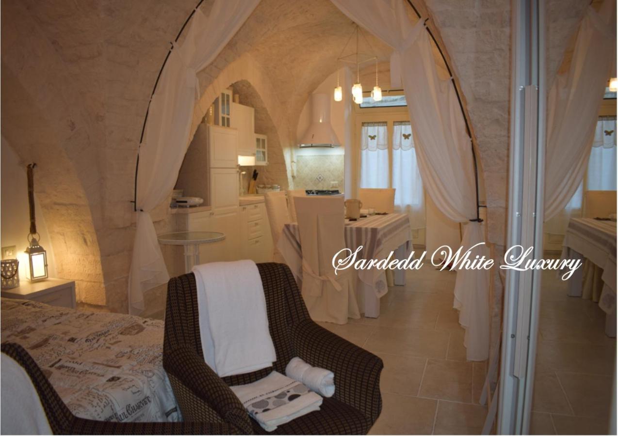 Sardedd White Luxury Villa Cisternino Exteriör bild